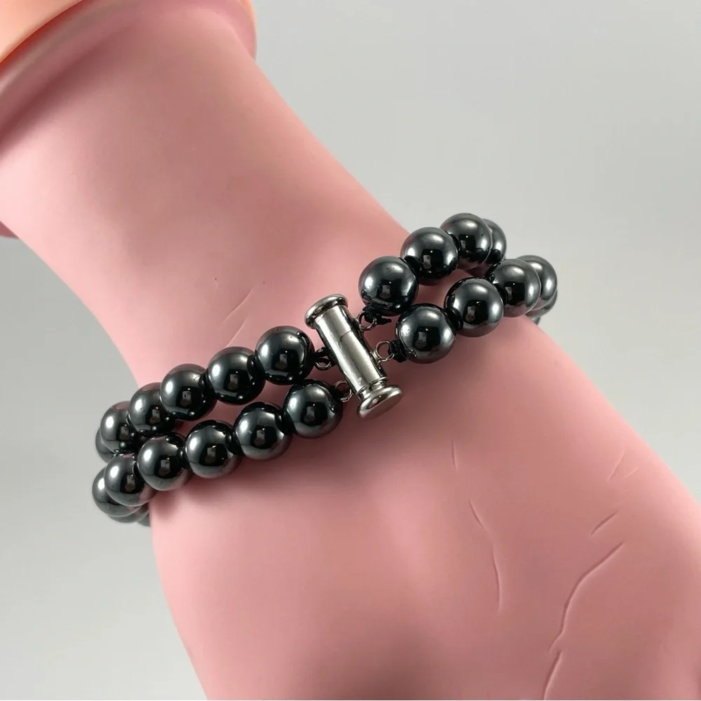 Beautiful Unsigned Vintage Simple Hematite Bracelet Hematite Stone Bead